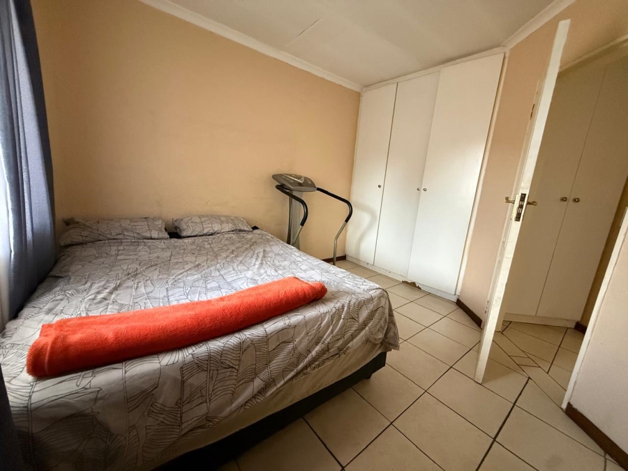 2 Bedroom Property for Sale in Rustenburg Central North West
